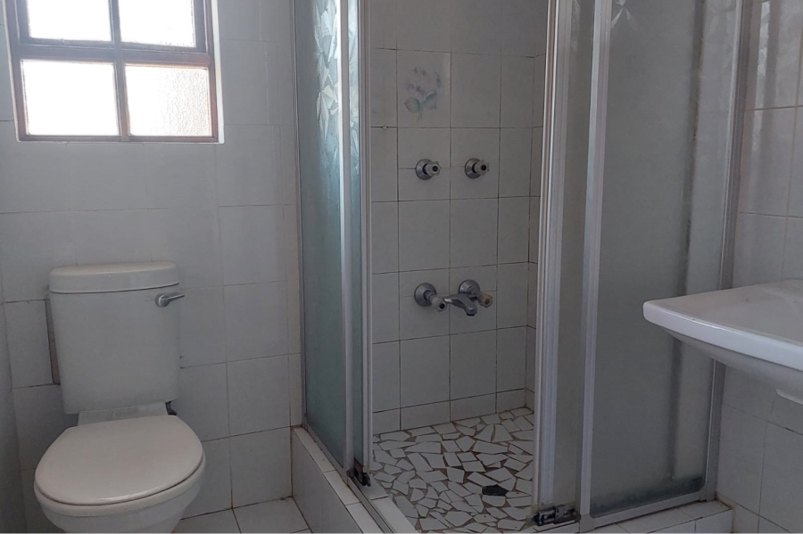 3 Bedroom Property for Sale in Uitenhage Upper Central Eastern Cape